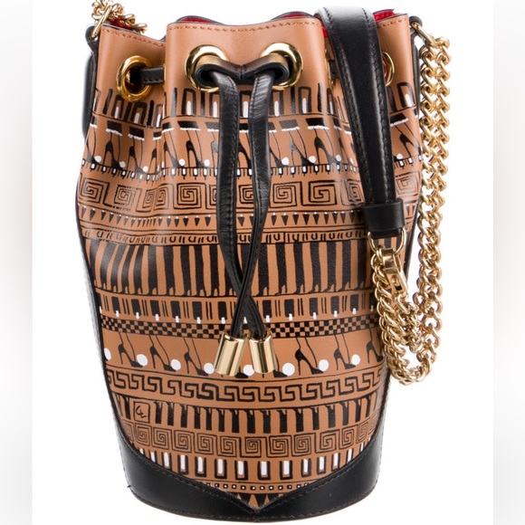 Like this post to be notified when I go live! Louboutin and Friends! - Picture 10 of 17